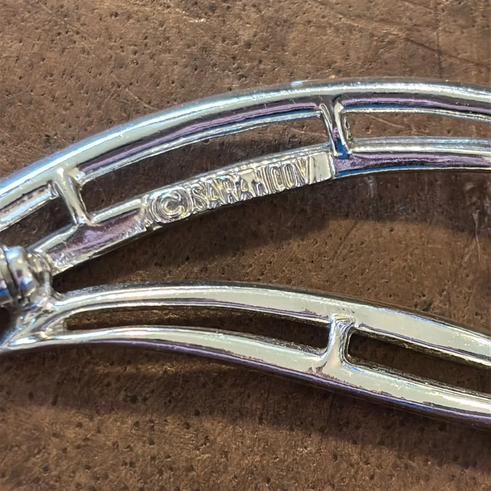 Vintage Sarah Coventry Abstract Teardrop Brooch - Silver Tone Pin